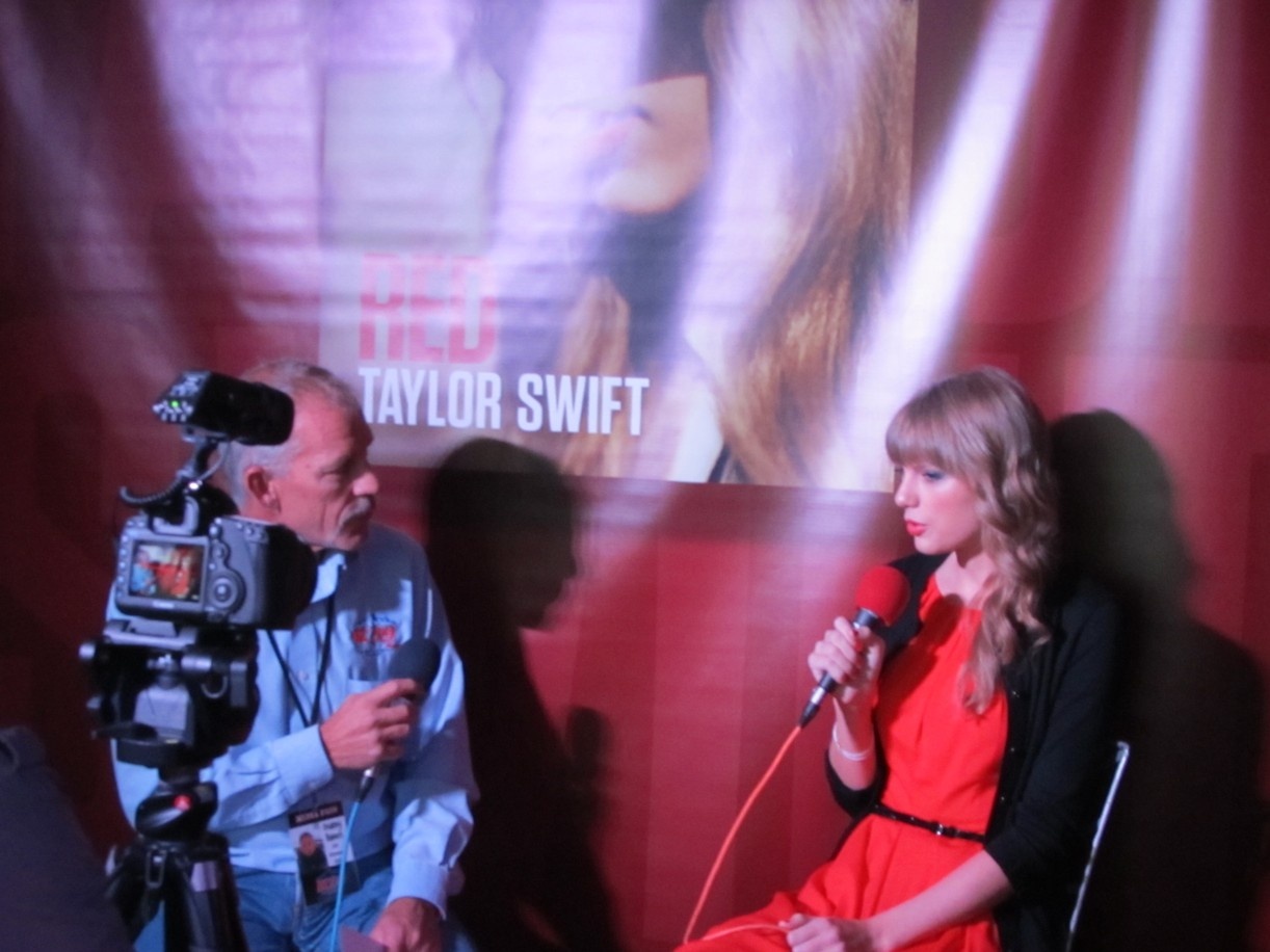 Taylor Swift at Taylor Swift Worldwide Radio Remote — photo 28