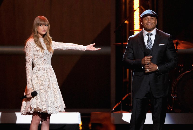 Taylor Swift at The GRAMMY Nominations Concert Live!! - Show — photo 6