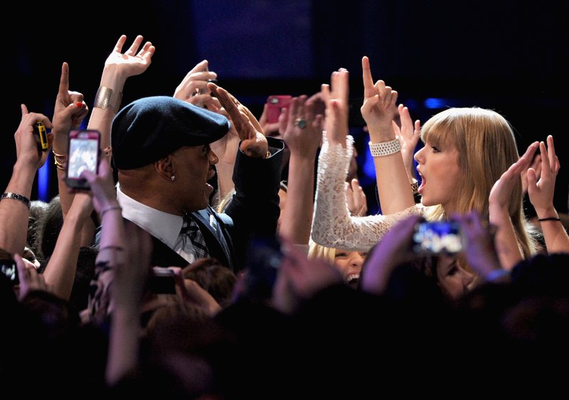 Taylor Swift at The GRAMMY Nominations Concert Live!! - Show — photo 12
