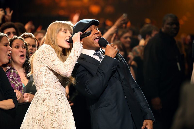 Taylor Swift at The GRAMMY Nominations Concert Live!! - Show — photo 20