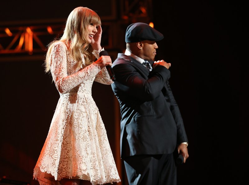 Taylor Swift at The GRAMMY Nominations Concert Live!! - Show — photo 28