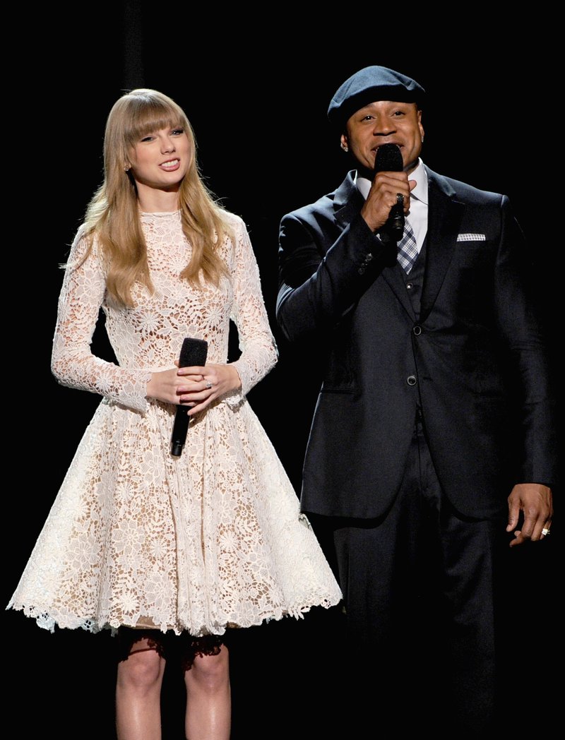 Taylor Swift at The GRAMMY Nominations Concert Live!! - Show — photo 33