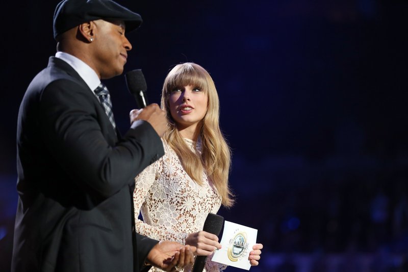 Taylor Swift at The GRAMMY Nominations Concert Live!! - Show — photo 38