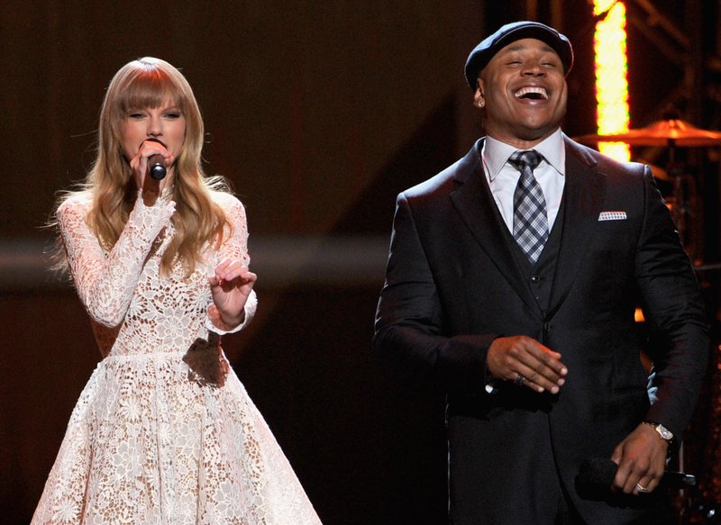 Taylor Swift at The GRAMMY Nominations Concert Live!! - Show — photo 50