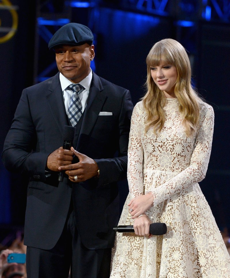 Taylor Swift at The GRAMMY Nominations Concert Live!! - Show — photo 71