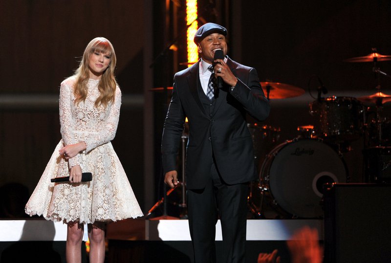 Taylor Swift at The GRAMMY Nominations Concert Live!! - Show — photo 74