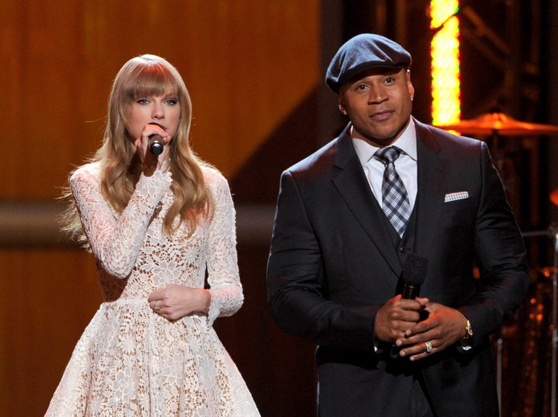 Taylor Swift at The GRAMMY Nominations Concert Live!! - Show — photo 76