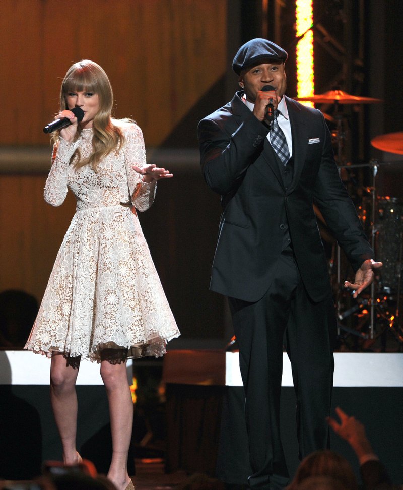 Taylor Swift at The GRAMMY Nominations Concert Live!! - Show — photo 77
