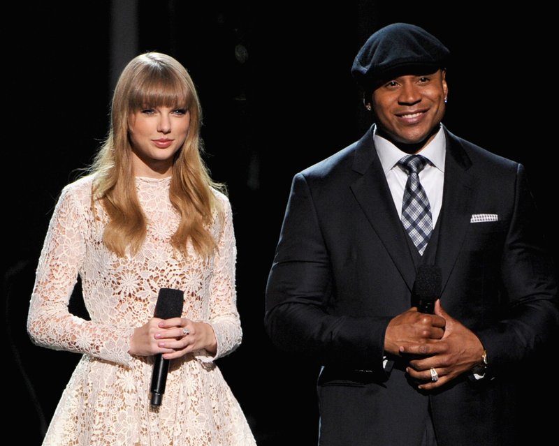 Taylor Swift at The GRAMMY Nominations Concert Live!! - Show — photo 78