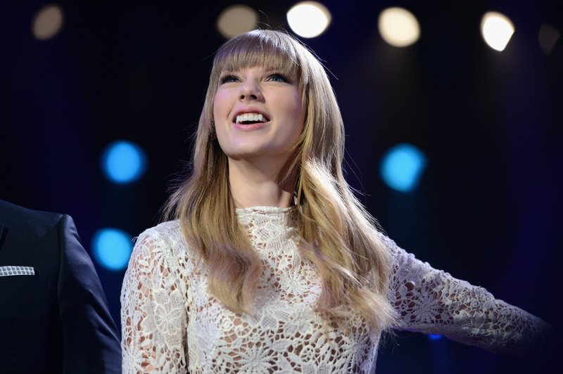 Taylor Swift at The GRAMMY Nominations Concert Live!! - Show — photo 80