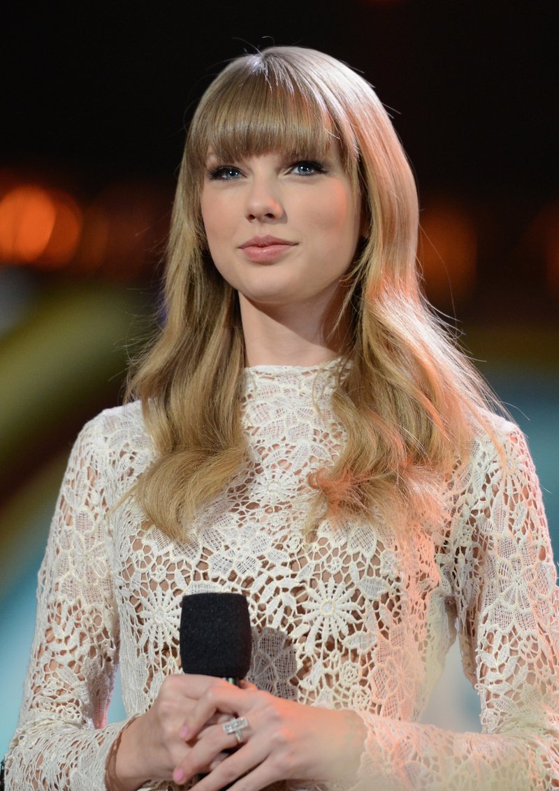 Taylor Swift at The GRAMMY Nominations Concert Live!! - Show — photo 81