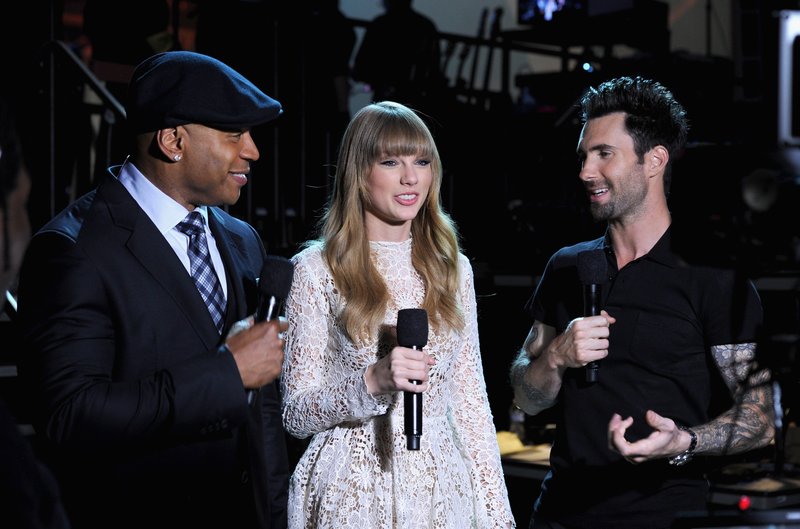 Taylor Swift at The GRAMMY Nominations Concert Live!! - Show — photo 87