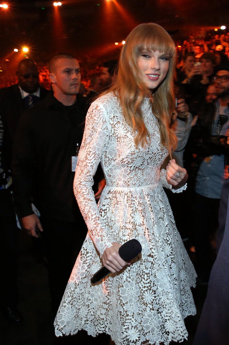 Taylor Swift at The GRAMMY Nominations Concert Live!! - Show — photo 89
