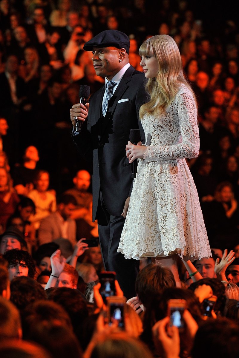 Taylor Swift at The GRAMMY Nominations Concert Live!! - Show — photo 98