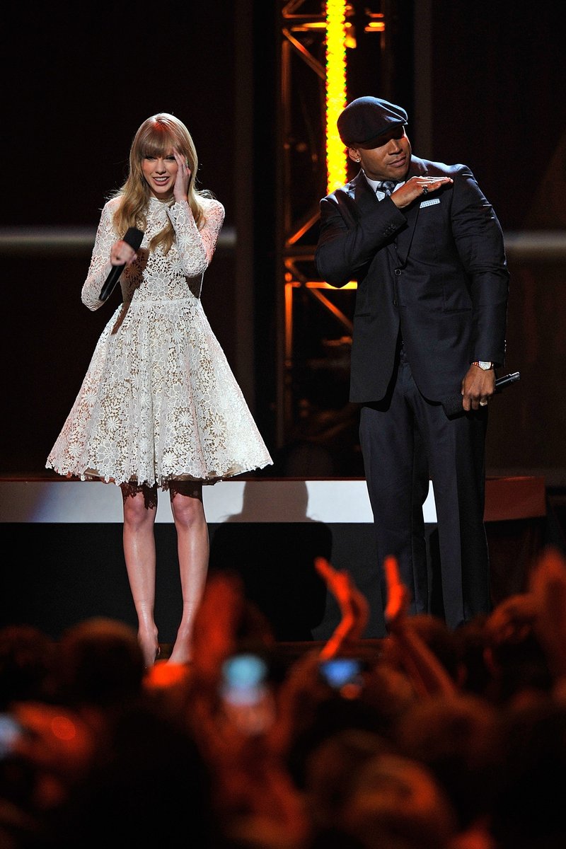 Taylor Swift at The GRAMMY Nominations Concert Live!! - Show — photo 101
