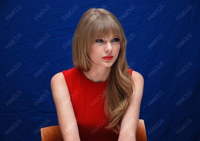 Taylor Swift at "The Lorax" Press Conference — photo 31