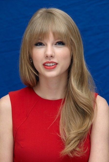 Taylor Swift at "The Lorax" Press Conference — photo 81