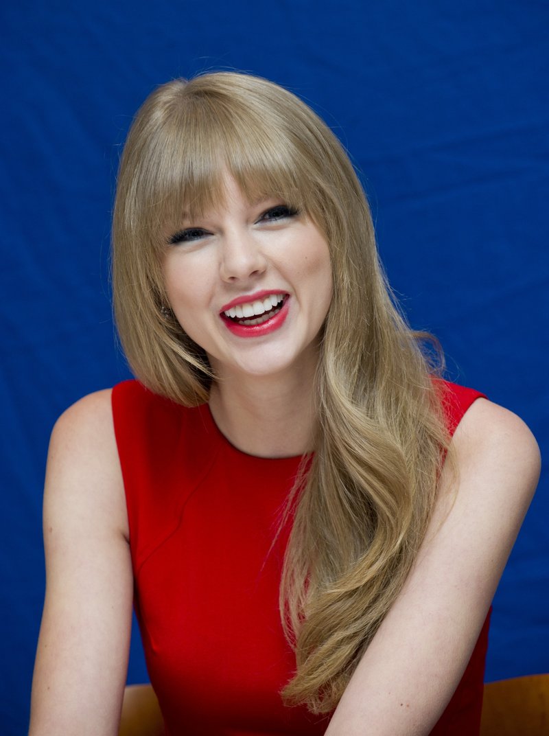 Taylor Swift at "The Lorax" Press Conference — photo 88