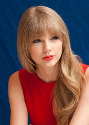 Taylor Swift at "The Lorax" Press Conference — photo 99