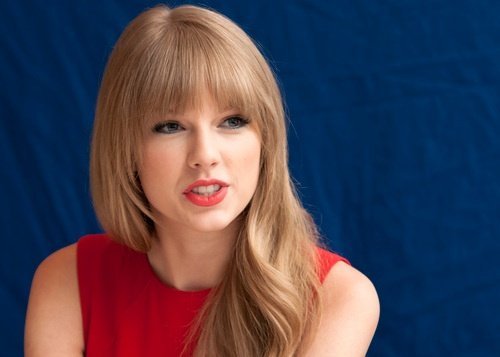 Taylor Swift at "The Lorax" Press Conference — photo 101