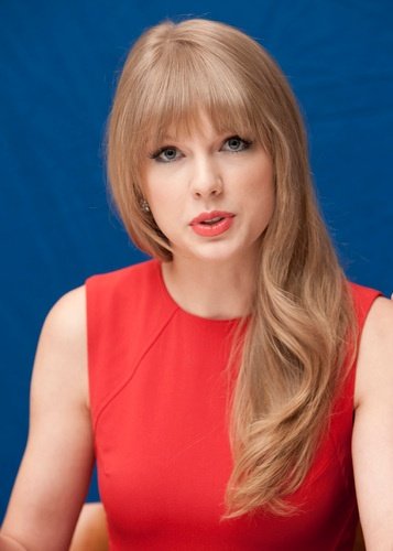 Taylor Swift at "The Lorax" Press Conference — photo 118