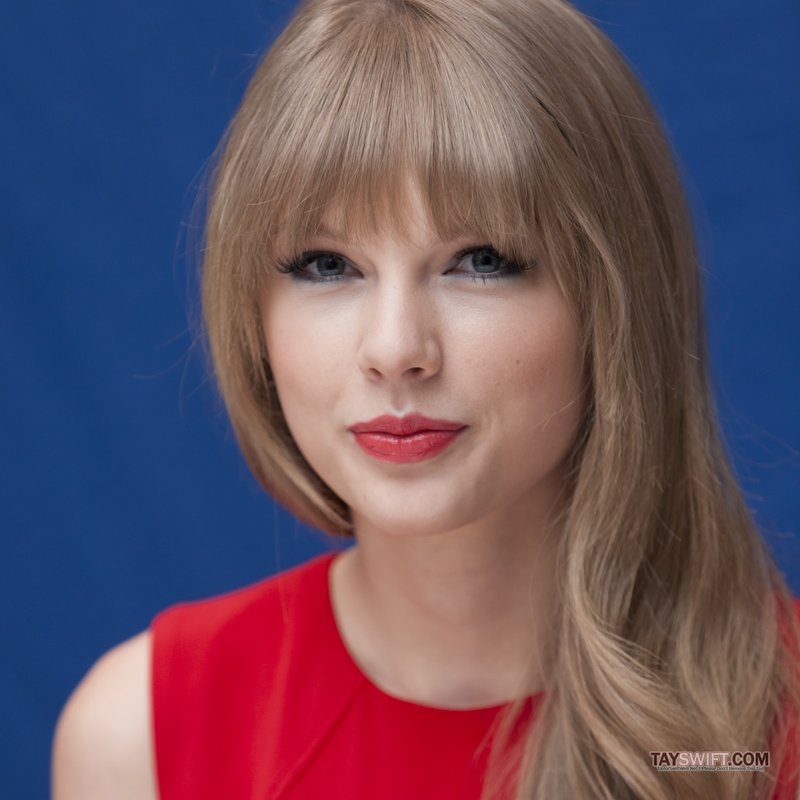 Taylor Swift at "The Lorax" Press Conference — photo 150