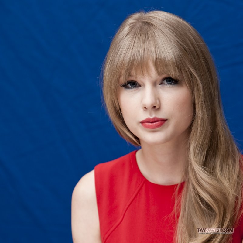 Taylor Swift at "The Lorax" Press Conference — photo 153