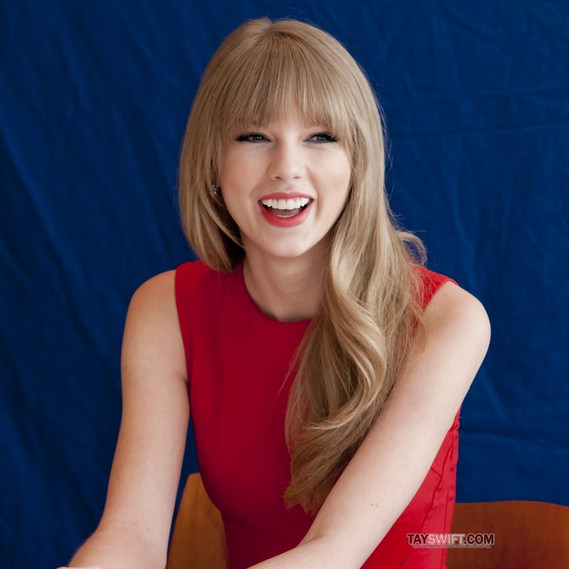Taylor Swift at "The Lorax" Press Conference — photo 174