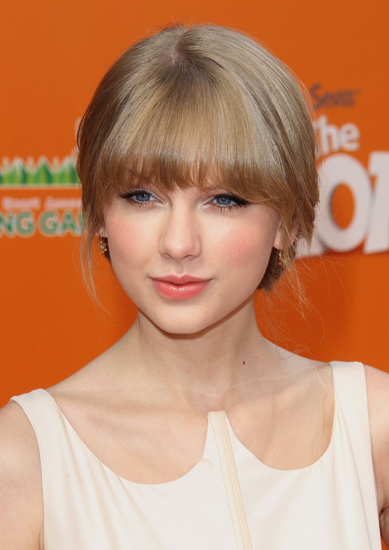 Taylor Swift at "The Lorax" World Premiere — photo 83