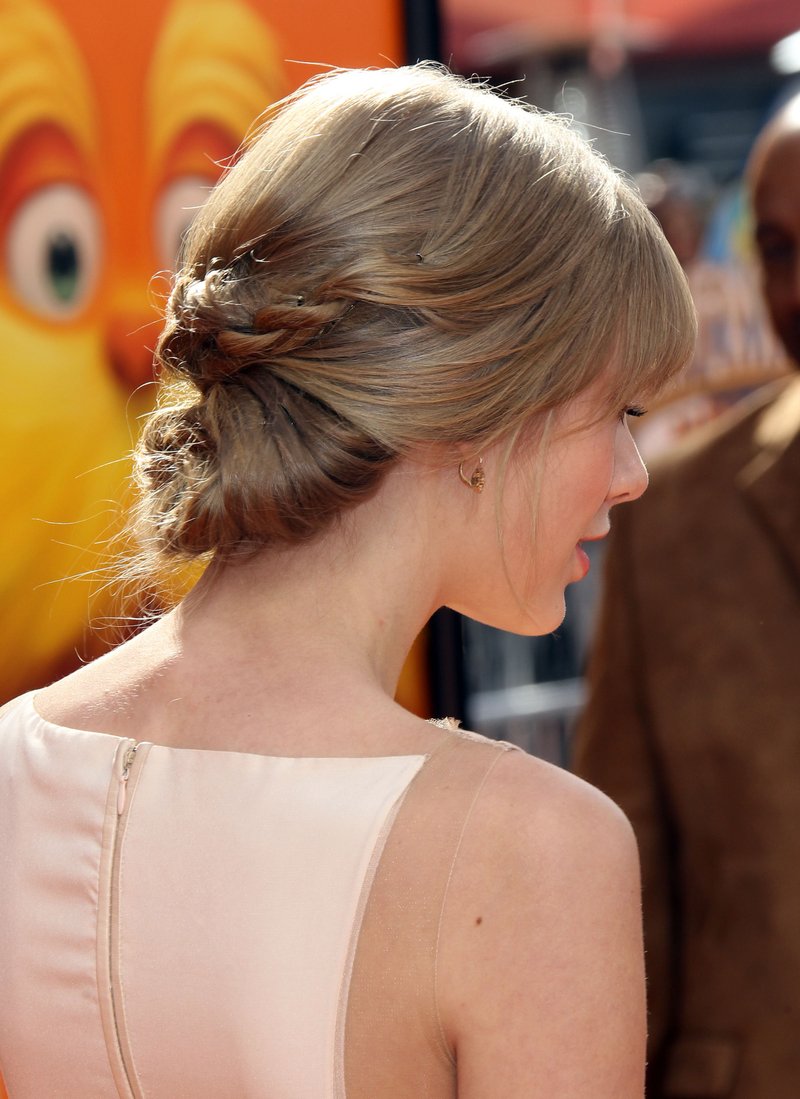 Taylor Swift at "The Lorax" World Premiere — photo 92