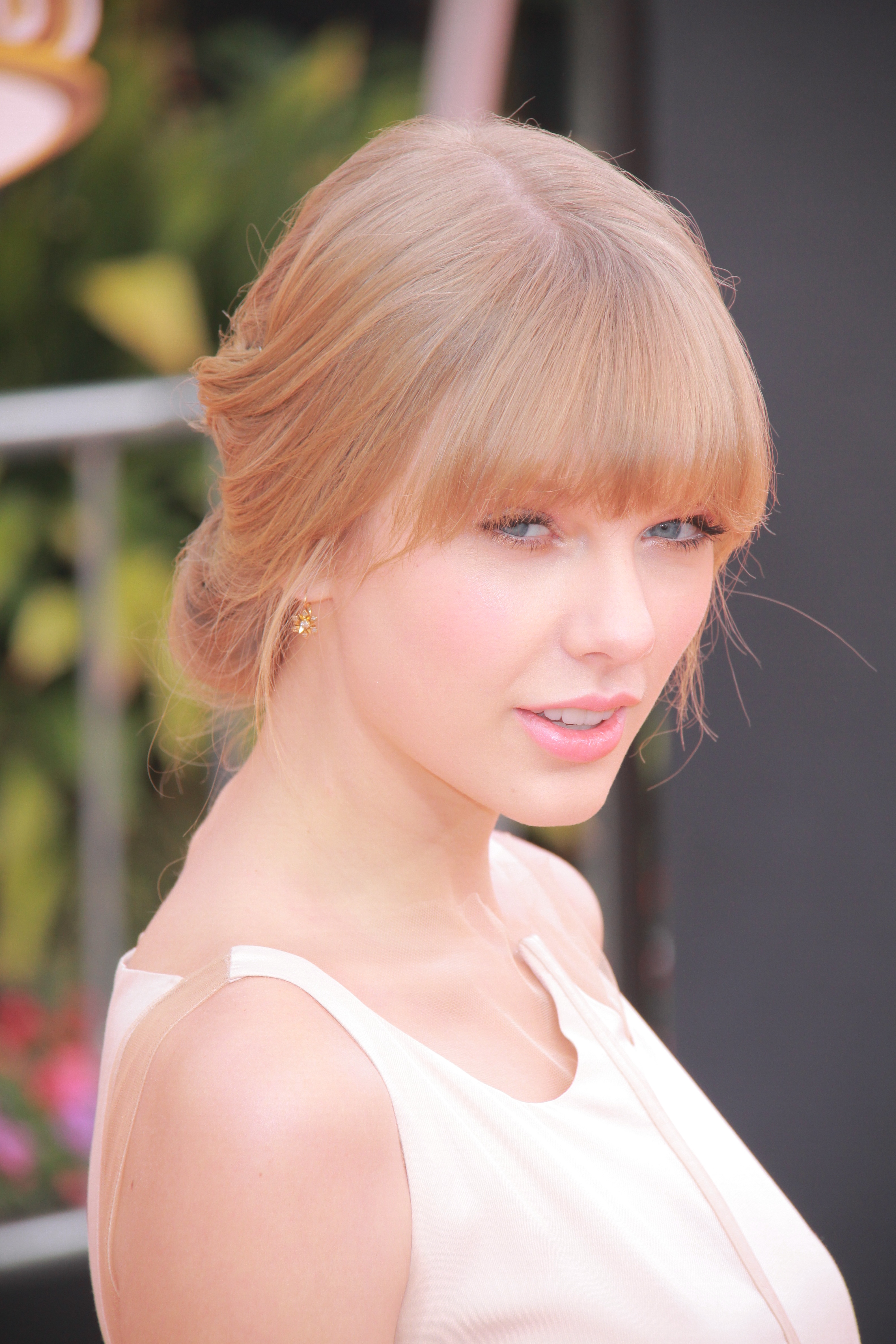 Taylor Swift at "The Lorax" World Premiere — photo 108