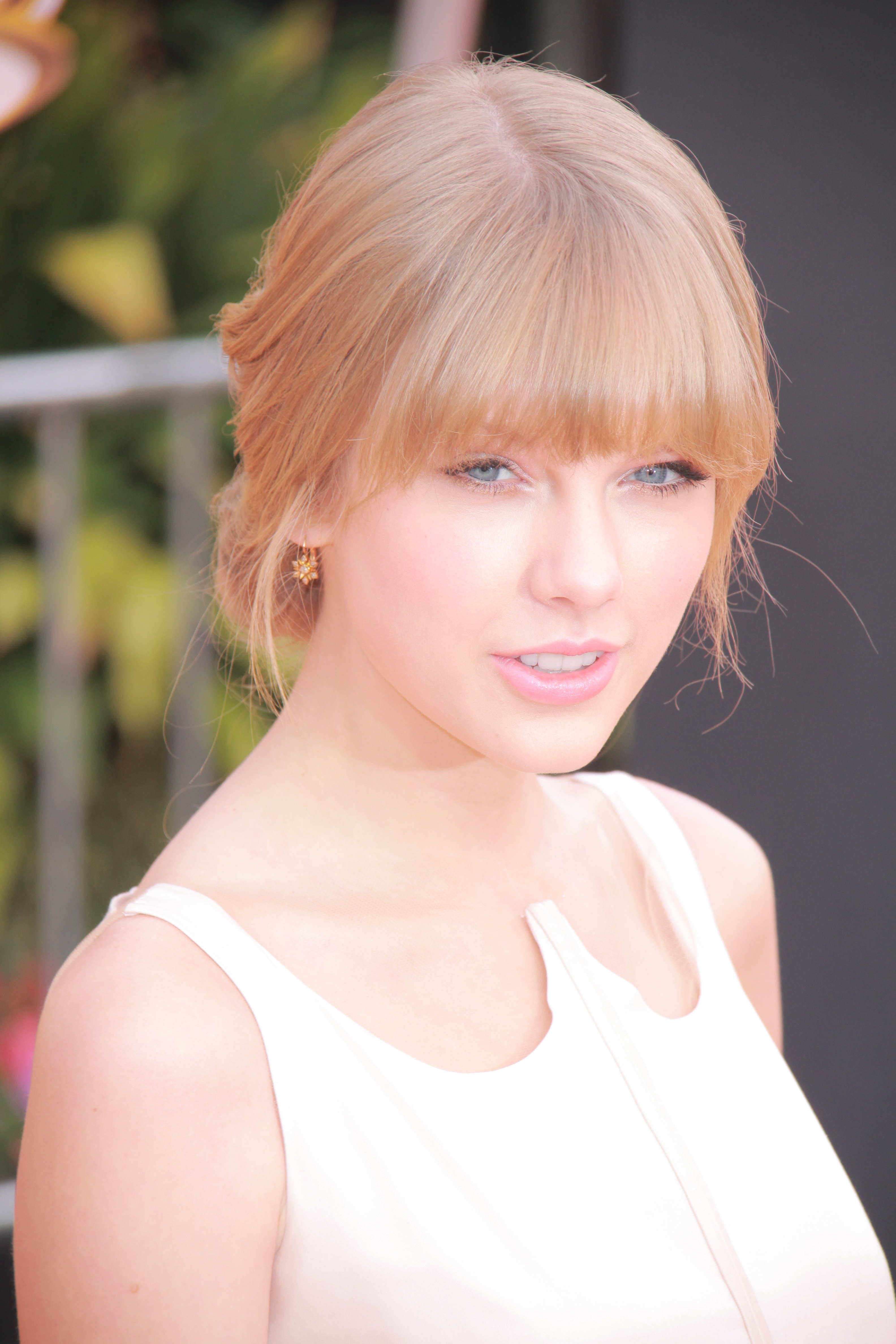 Taylor Swift at "The Lorax" World Premiere — photo 109