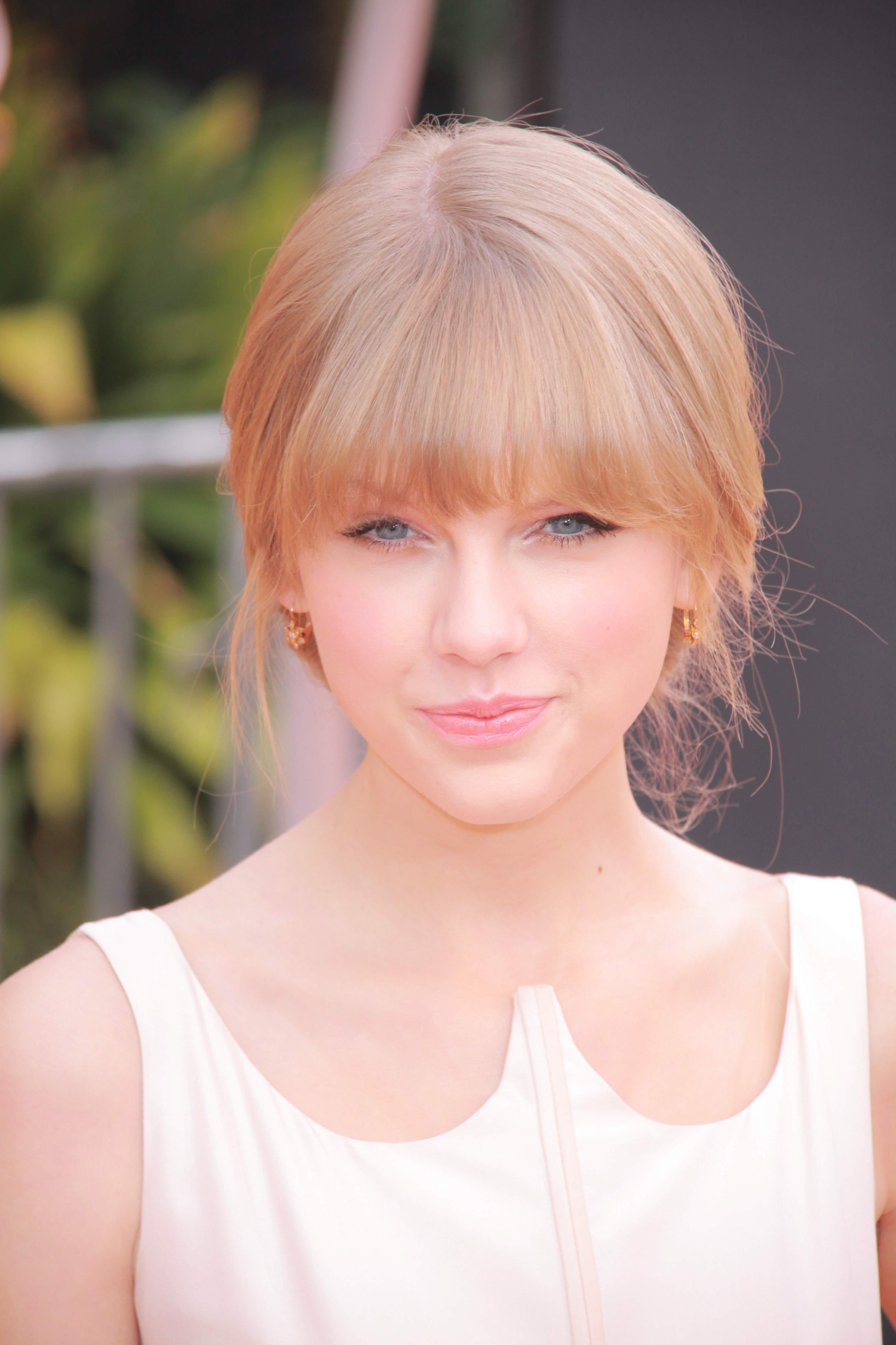 Taylor Swift at "The Lorax" World Premiere — photo 110