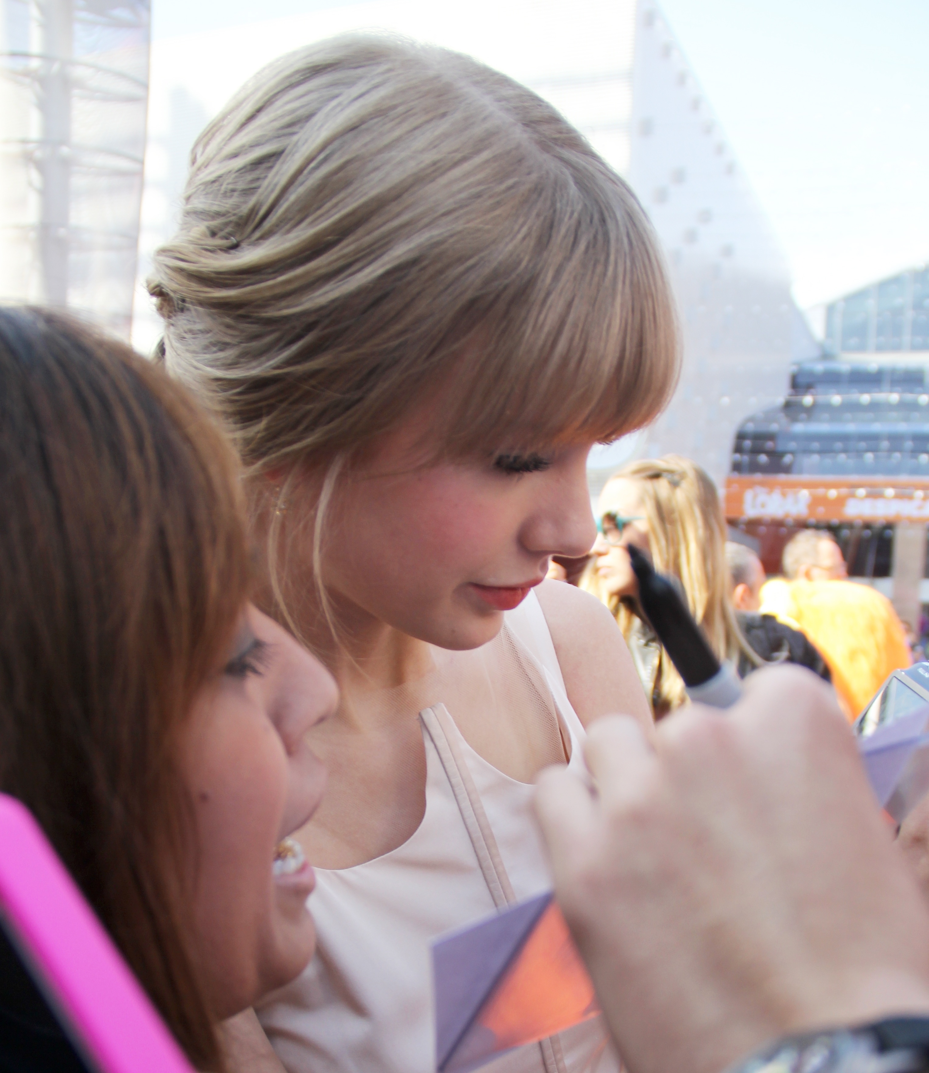 Taylor Swift at "The Lorax" World Premiere — photo 239