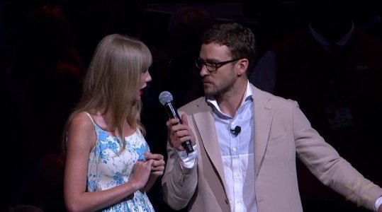 Taylor Swift at Walmart Shareholder Meeting — photo 10