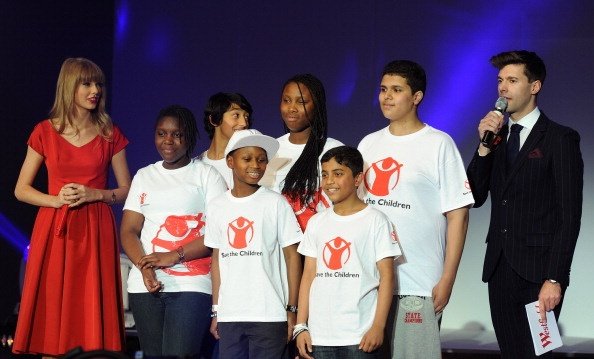 Taylor Swift at Westfield London Christmas Lights Ceremony — photo 81