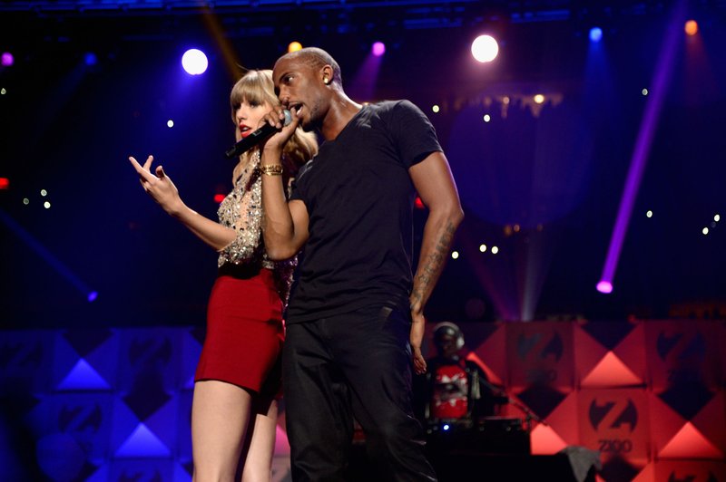 Taylor Swift at Z100's 2012 Jingle Ball — photo 40