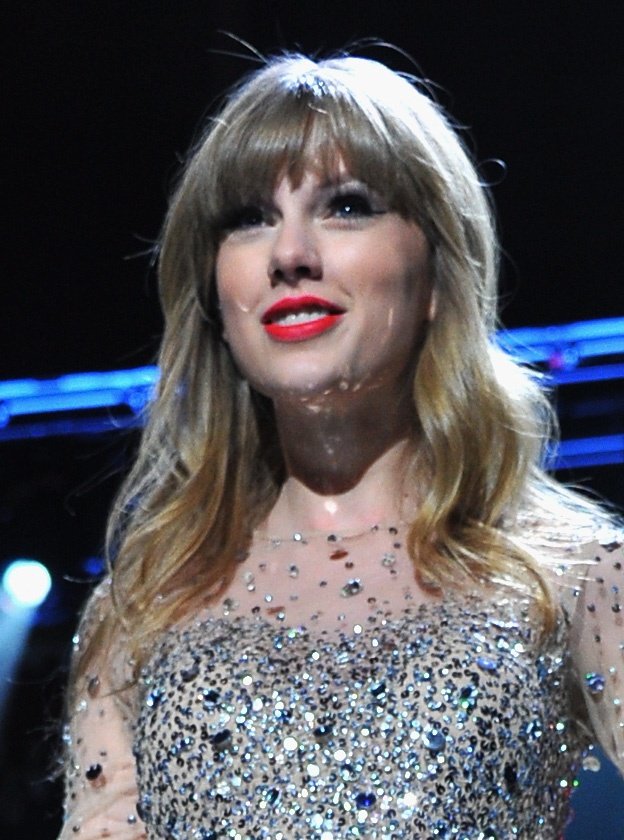 Taylor Swift at Z100's 2012 Jingle Ball — photo 41