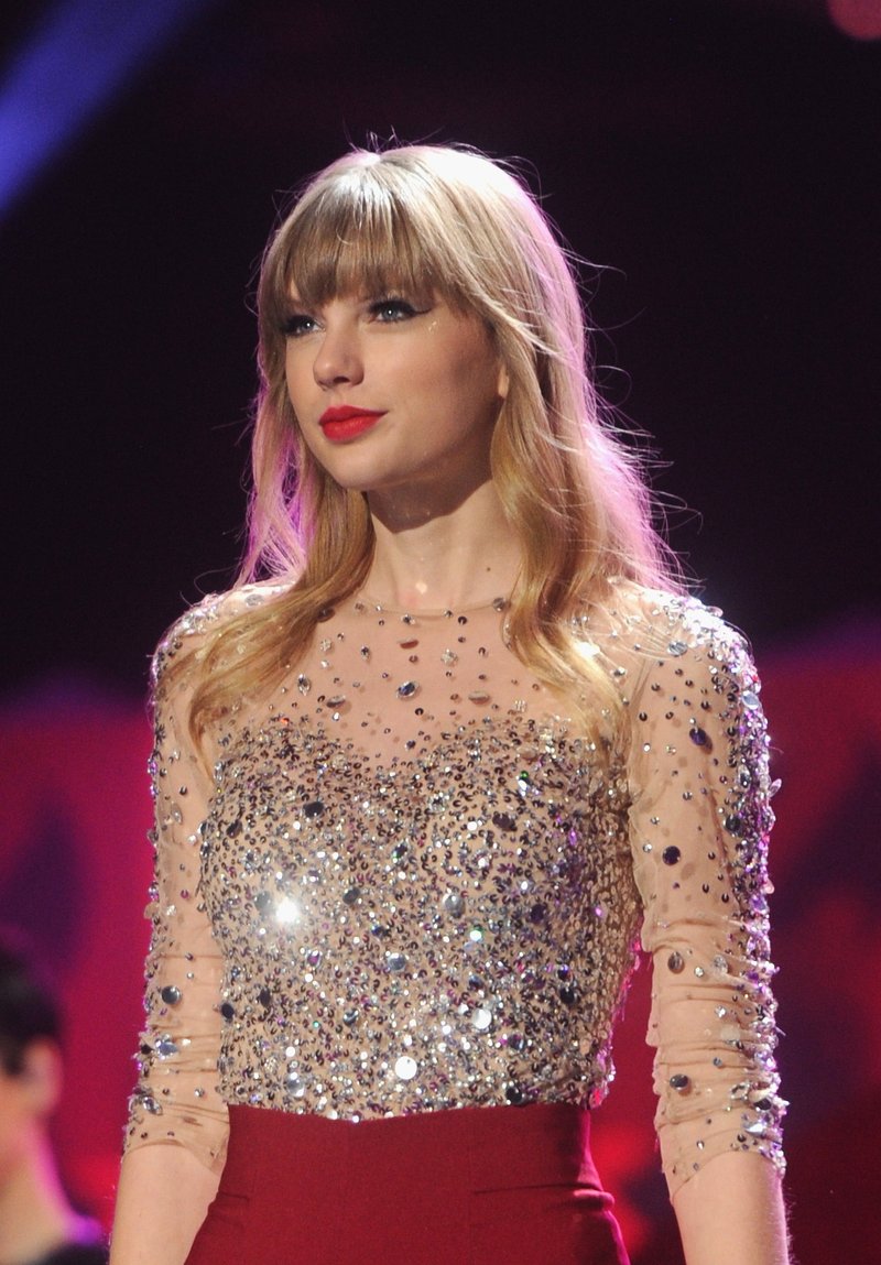 Taylor Swift at Z100's 2012 Jingle Ball — photo 80