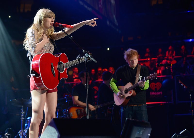 Taylor Swift at Z100's 2012 Jingle Ball — photo 95