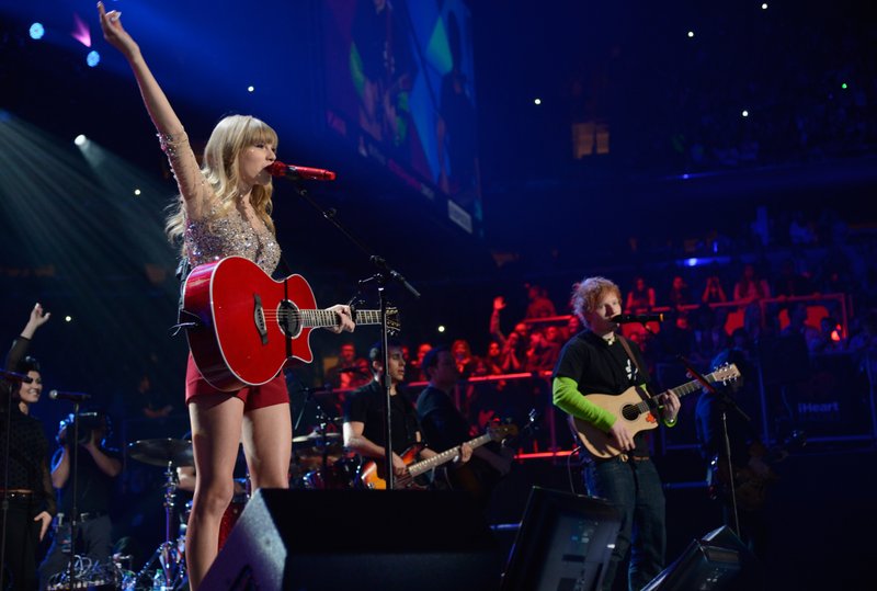 Taylor Swift at Z100's 2012 Jingle Ball — photo 96