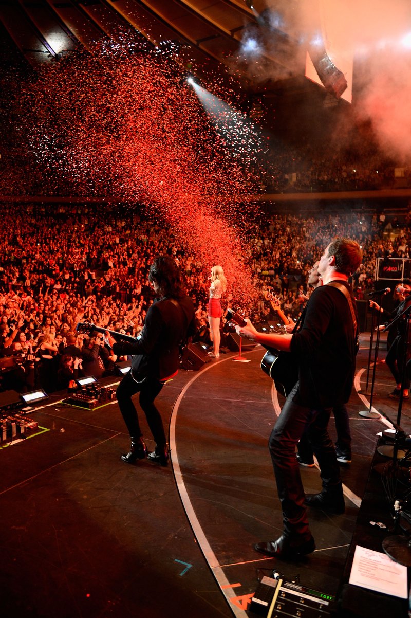 Taylor Swift at Z100's 2012 Jingle Ball — photo 148