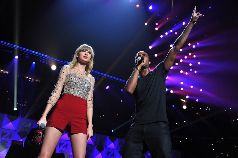 Taylor Swift at Z100's 2012 Jingle Ball — photo 190