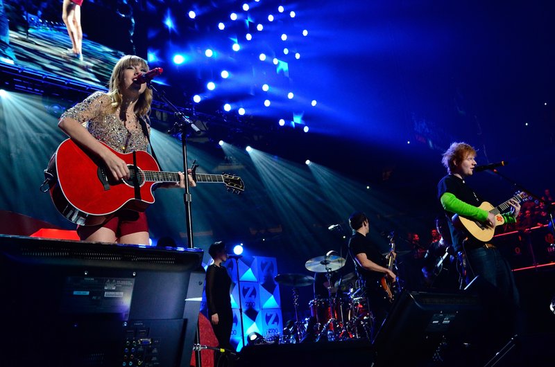 Taylor Swift at Z100's 2012 Jingle Ball — photo 199