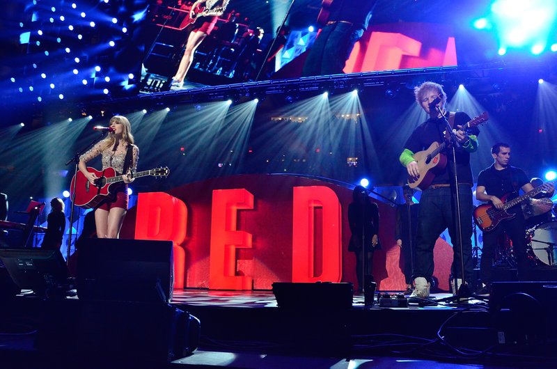 Taylor Swift at Z100's 2012 Jingle Ball — photo 212