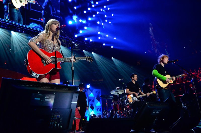 Taylor Swift at Z100's 2012 Jingle Ball — photo 223