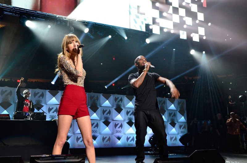 Taylor Swift at Z100's 2012 Jingle Ball — photo 239