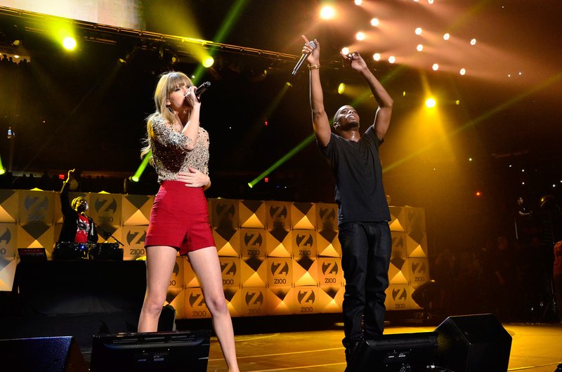 Taylor Swift at Z100's 2012 Jingle Ball — photo 241