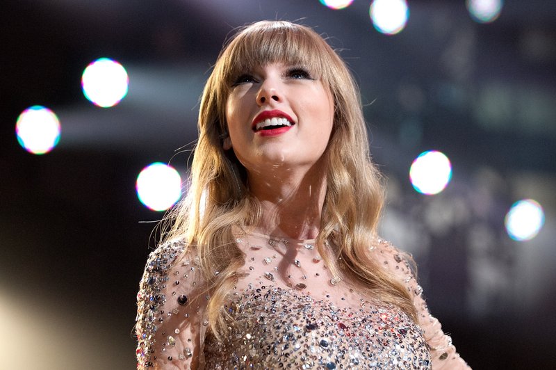Taylor Swift at Z100's 2012 Jingle Ball — photo 253
