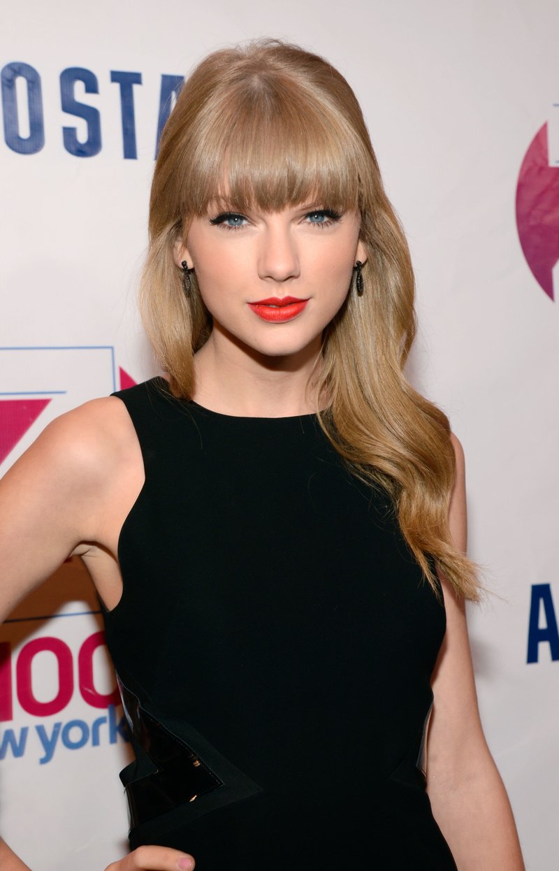 Taylor Swift at Z100's 2012 Jingle Ball — photo 301